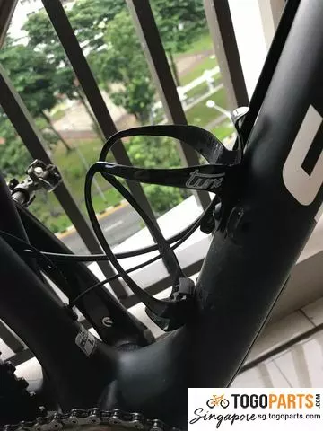 Tune WassertrÃ¤ger Uni Carbon Water Bottle Cage -Cases Salgsbutikk large adpic1 1511262668 61195