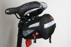 Ibera Clip-on Seat/Saddle Bag (Expandable, 1.0L Capacity) -Cases Salgsbutikk large adpic4 1427853364 61198